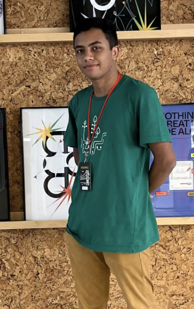 Адриано, 19, Бразилия