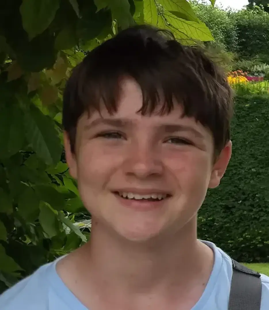 Сэм, 17, Сингапур